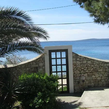 Bougainvillea House Holiday home *